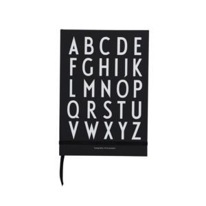 Zwart notaboek met alfabet van Design Letters
